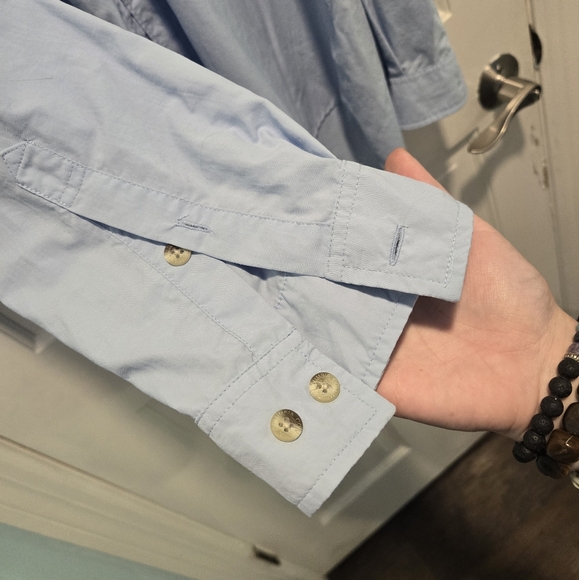 Columbia Men's Lightweight Button Up - Picture 3 of 4